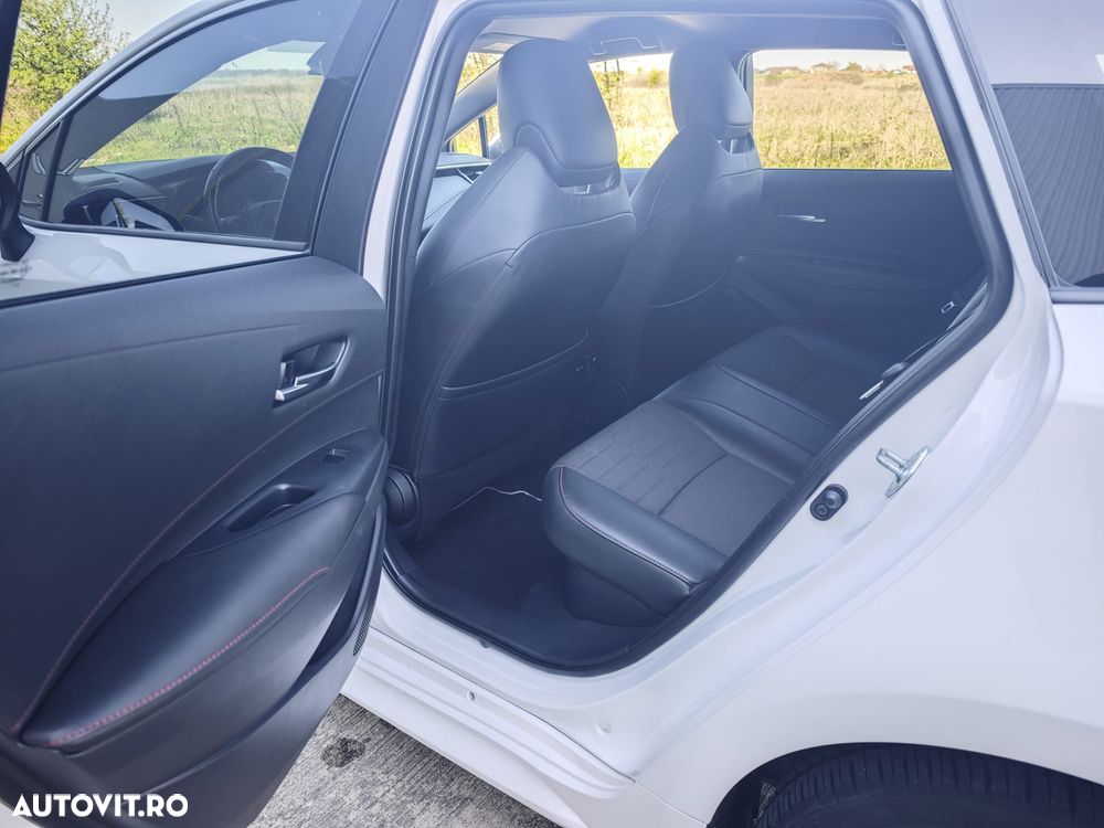 Toyota Corolla 1.8 HSD Exclusive interior Negru - 32