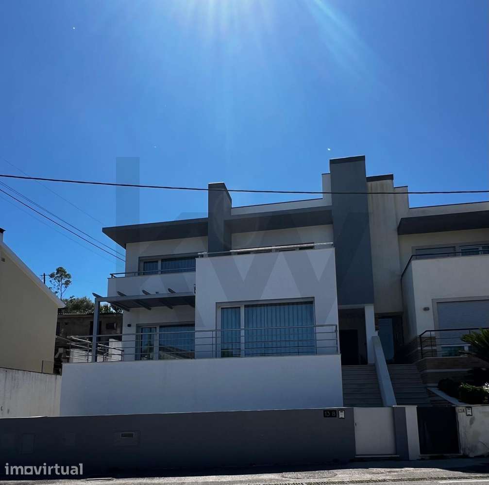 Coimbra–Moradia T4 a apenas dez minutos do centro da cidade - Grande imagem: 3/32