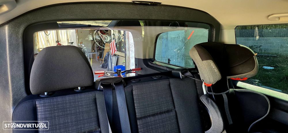 Mercedes-Benz Vito Tourer - 15