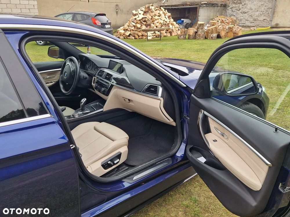 BMW Seria 3 330i Advantage sport - 11