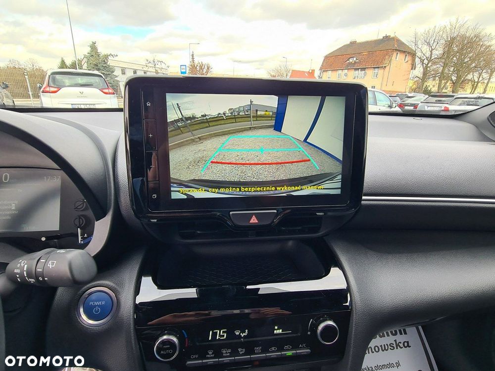 Toyota Yaris Cross Hybrid 1.5 Executive - 14