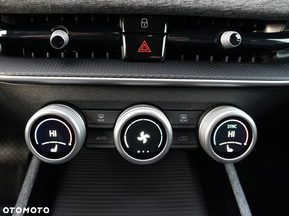 Skoda Superb 2.0 TSI Selection DSG - 34