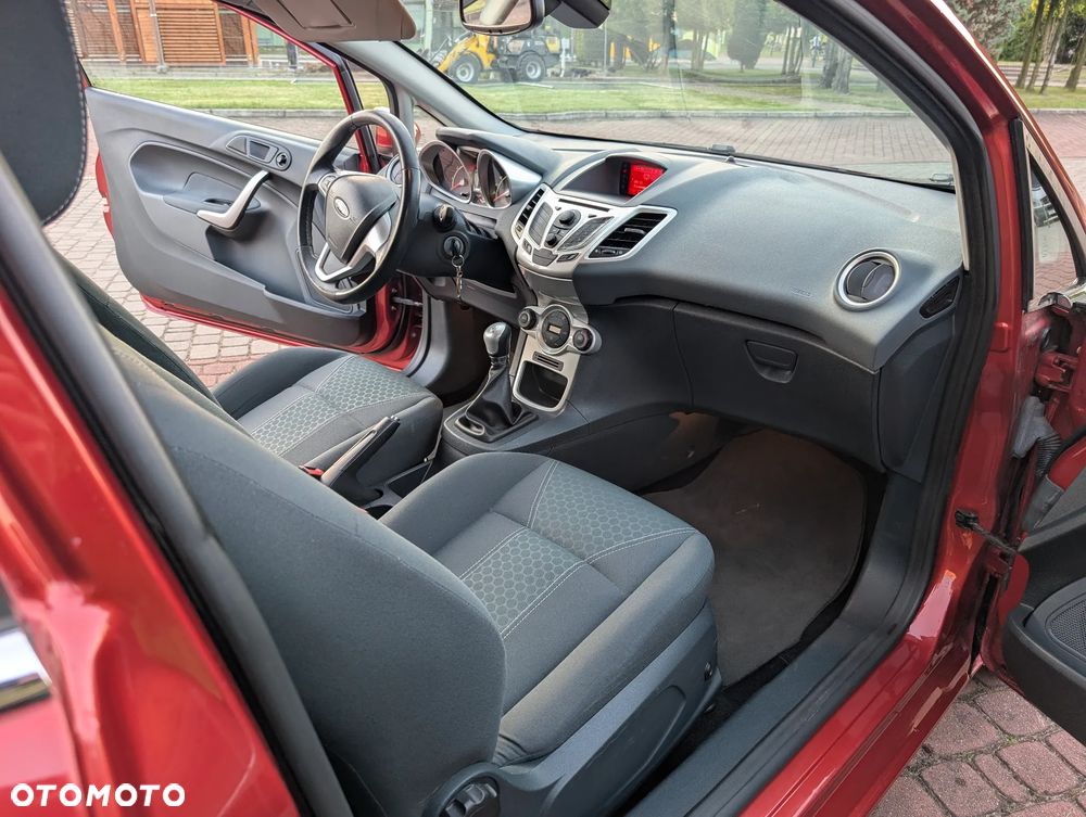 Ford Fiesta 1.25 Titanium - 11