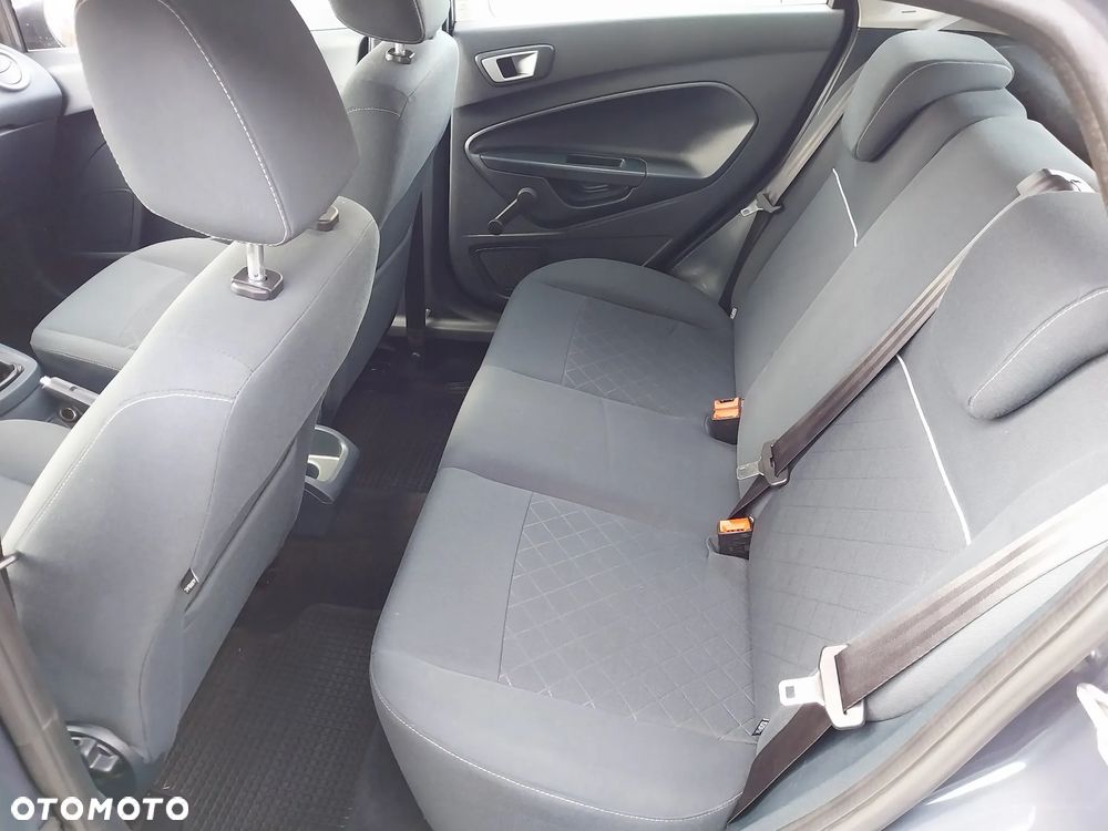 Ford Fiesta 1.25 Champions Edition - 19