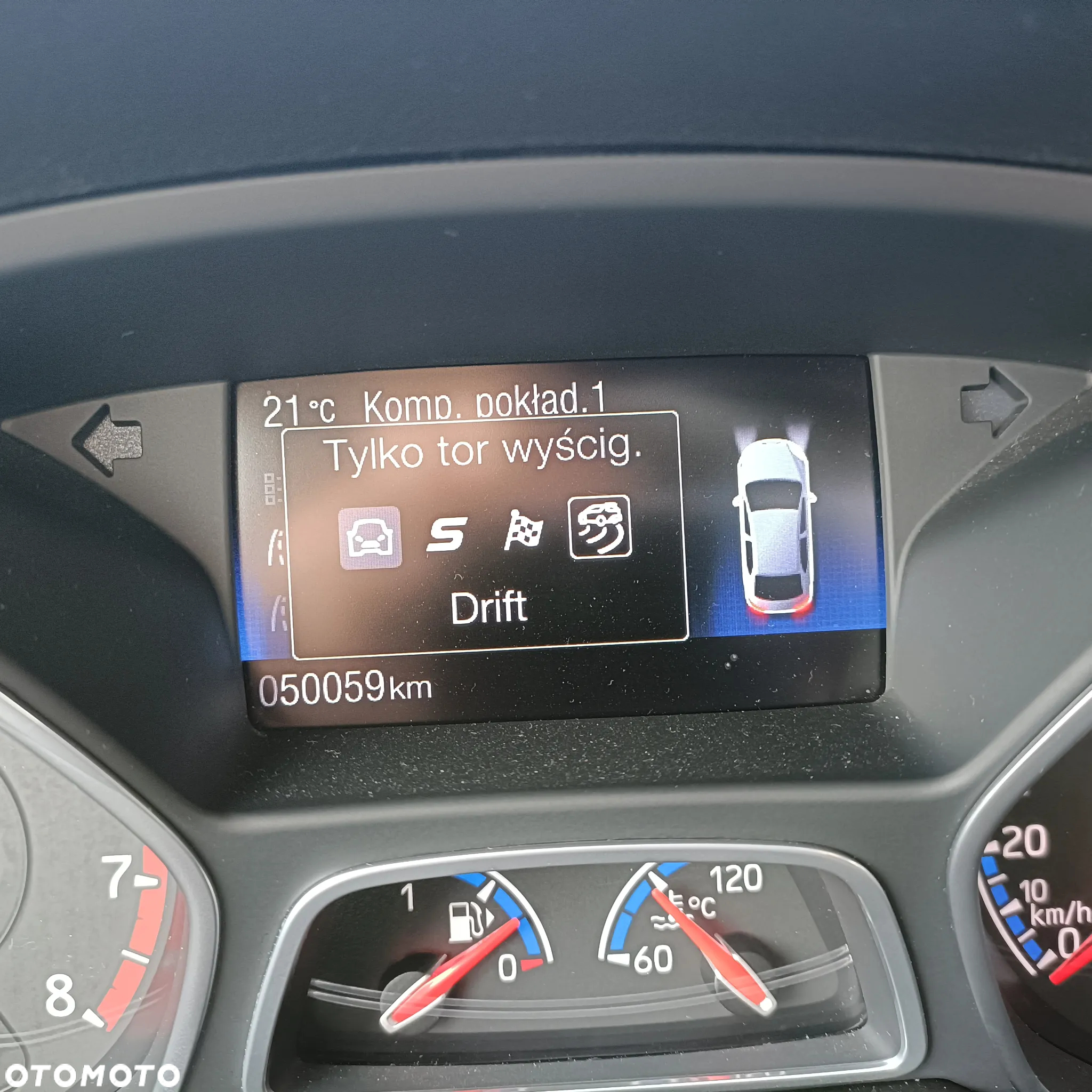 Ford Focus 2.3 EcoBoost RS - 37