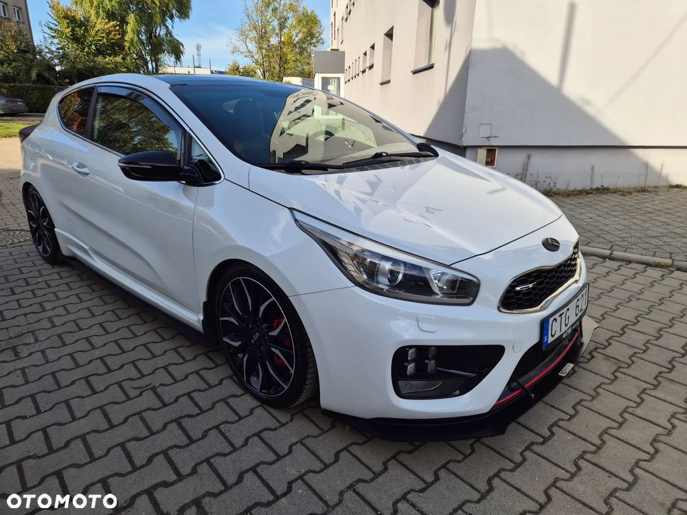 Kia Ceed 1.6 T-GDI GT - 4