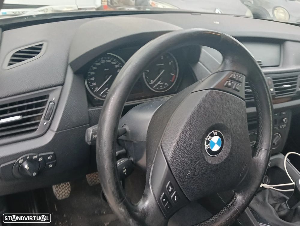 BMW X1 sDrive18d Sport Line - 6
