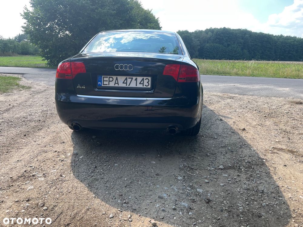 Audi A4 Limousine - 7