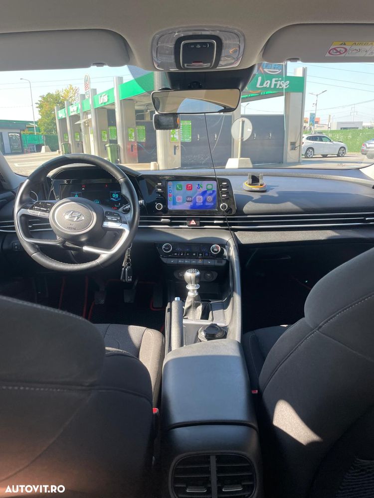 Hyundai Elantra 1.6 l 123 CP 6MT Highway - 2
