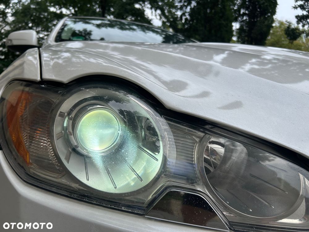 Jaguar XF 2.7 V6 D Luxury - 19