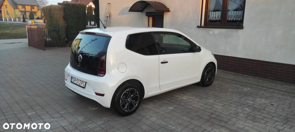 Volkswagen up! beats - 6