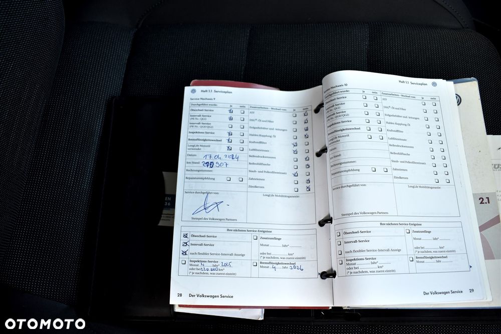 Volkswagen Touran 2.0 TDI DPF Highline - 36