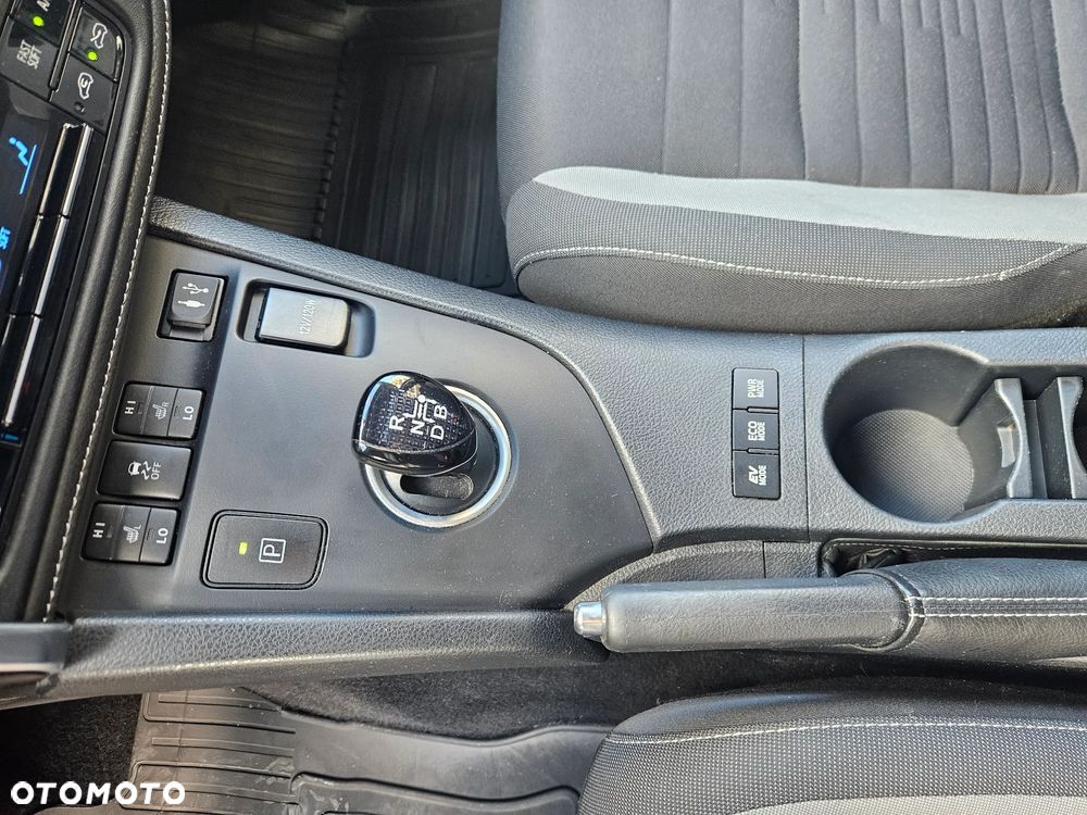 Toyota Auris Hybrid 135 Premium - 10