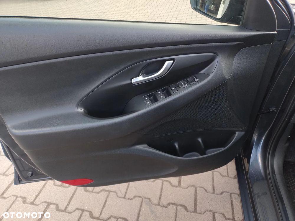 Hyundai i30 1.5 DPI Smart - 12