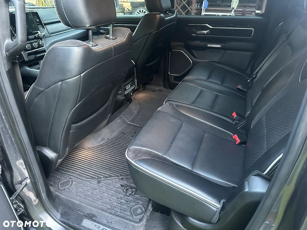 RAM 1500 5.7 Crew Cab Shortbed Laramie Sport - 18