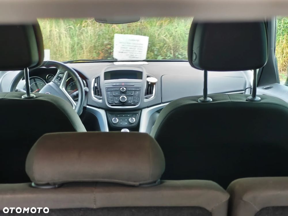 Opel Zafira - 25