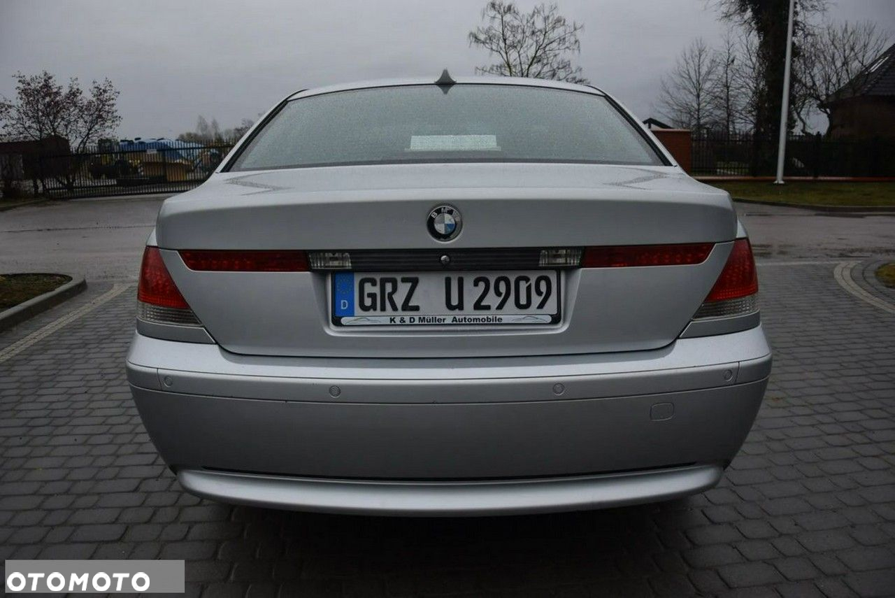 BMW Seria 7 - 12
