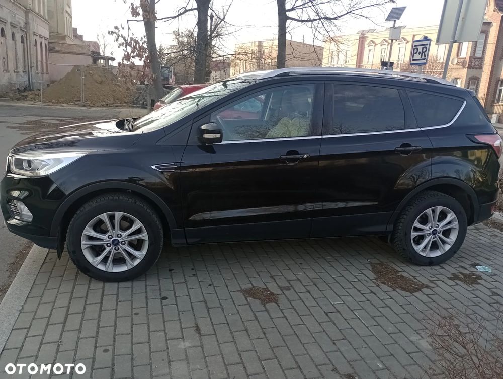 Ford Kuga 1.5 EcoBoost 2x4 Black & Silver - 2