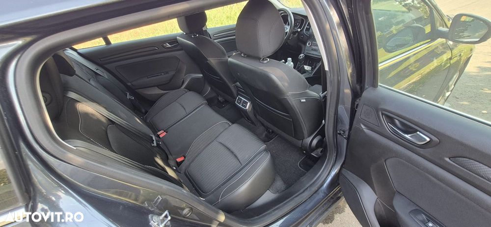 Renault Megane - 9