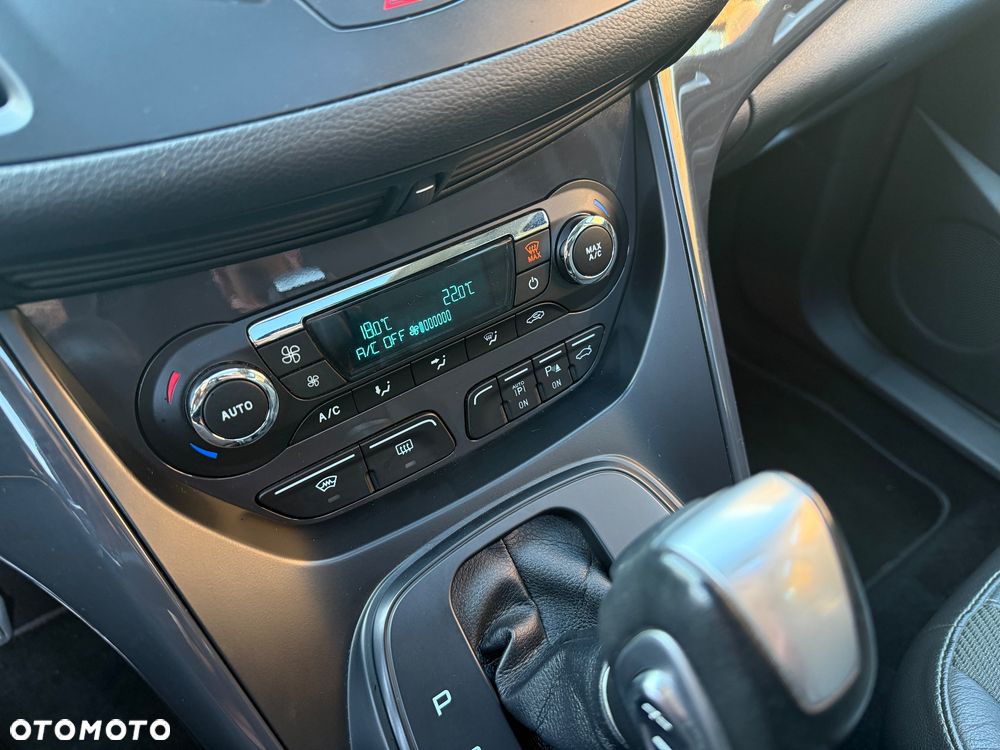 Ford Kuga - 16