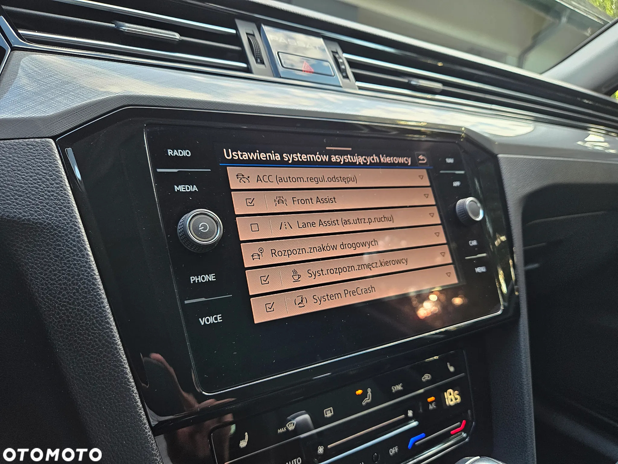 Volkswagen Passat 1.5 TSI EVO Business DSG - 39
