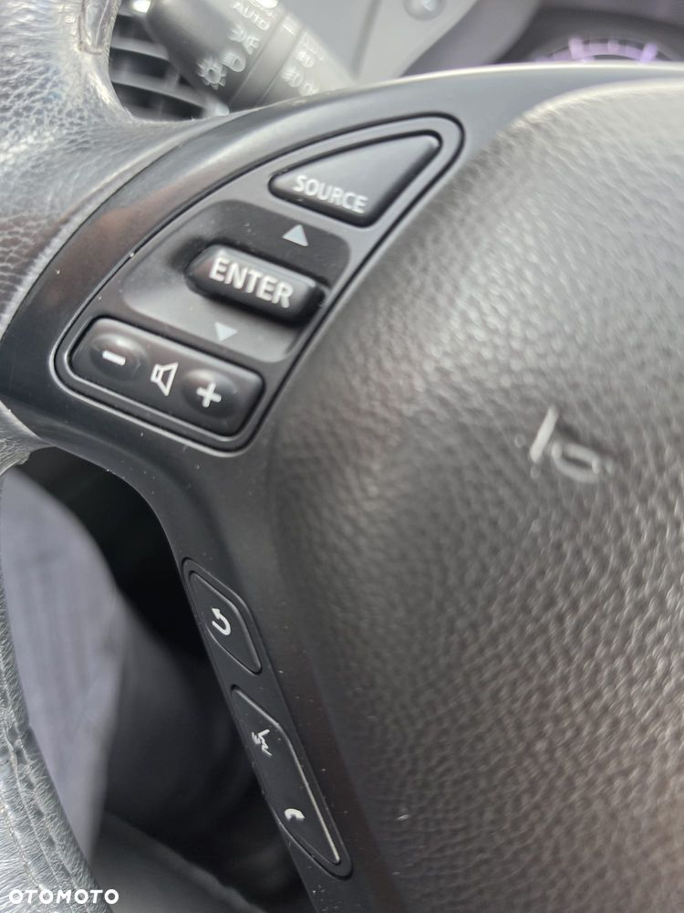 Infiniti QX50 - 23