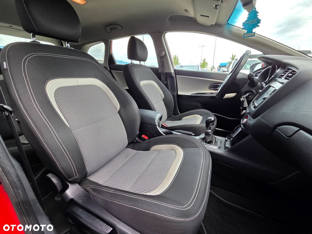 Kia Ceed 1.6 CRDi 136 ISG Platinum Edition - 15