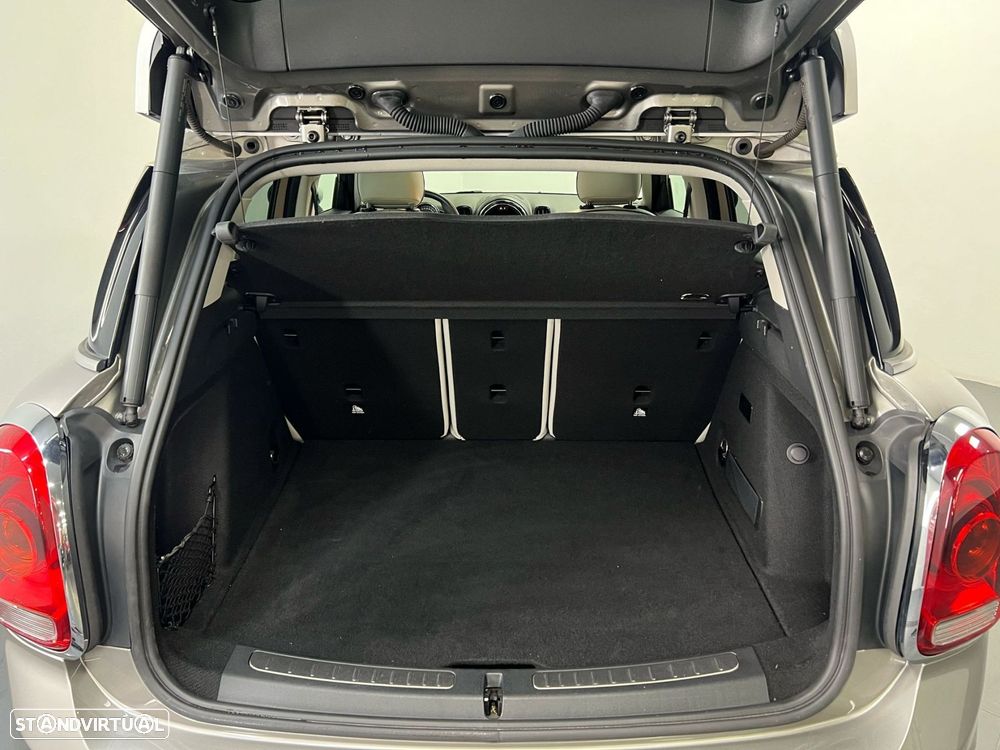 MINI Countryman Cooper SE ALL4 Auto - 23