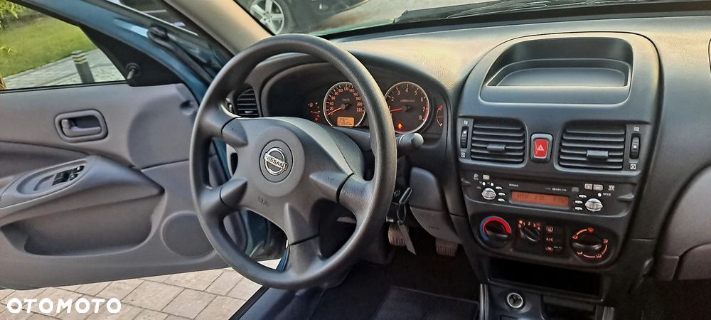 Nissan Almera 1.5 Acenta - 11