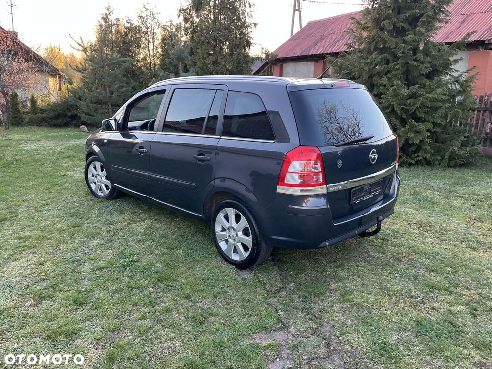 Opel Zafira 1.8 Cosmo - 7