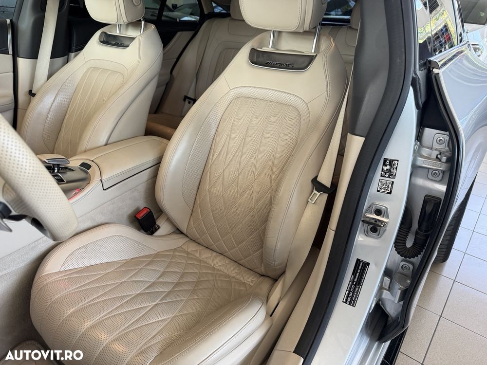 Mercedes-Benz AMG GT 4-door Coupe 43 4Matic+ Speedshift TCT 9G - 17