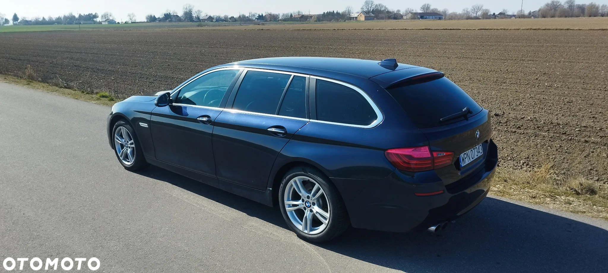 BMW Seria 5 520i Touring Luxury Line - 2