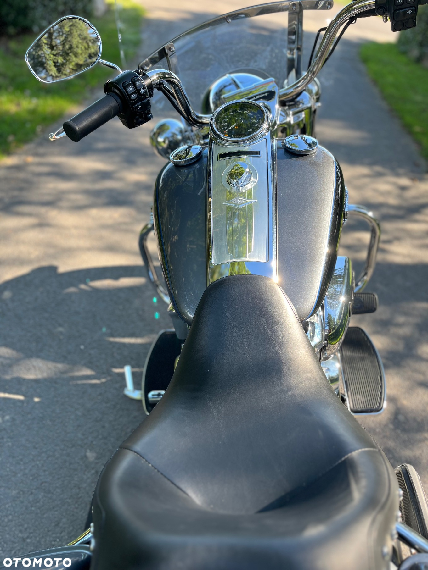 Harley-Davidson Touring Road King - 11