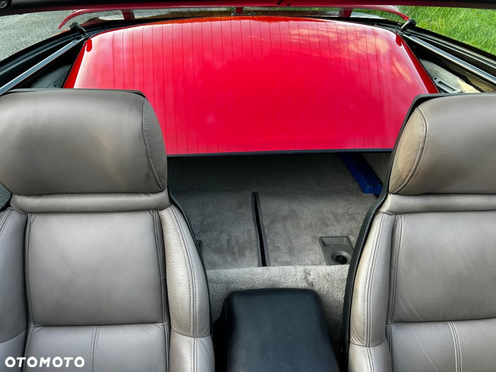 Chevrolet Corvette - 13