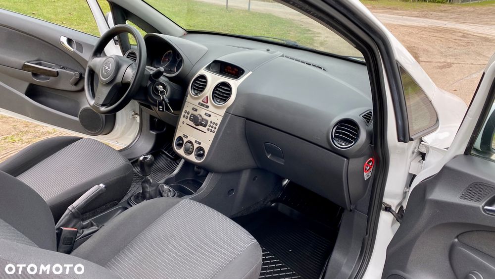 Opel Corsa 1.3 CDTI Enjoy - 19