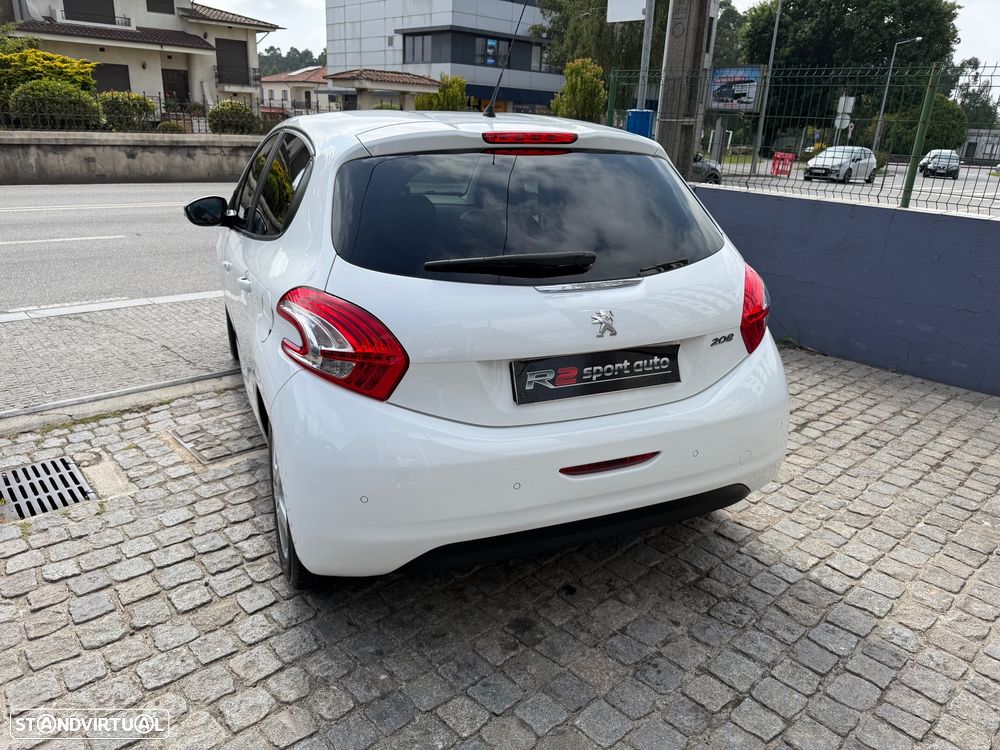 Peugeot 208 82 VTI Style — fotografia 9