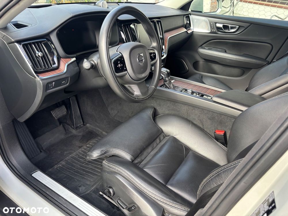 Volvo V60 Cross Country T5 AWD Geartronic - 21