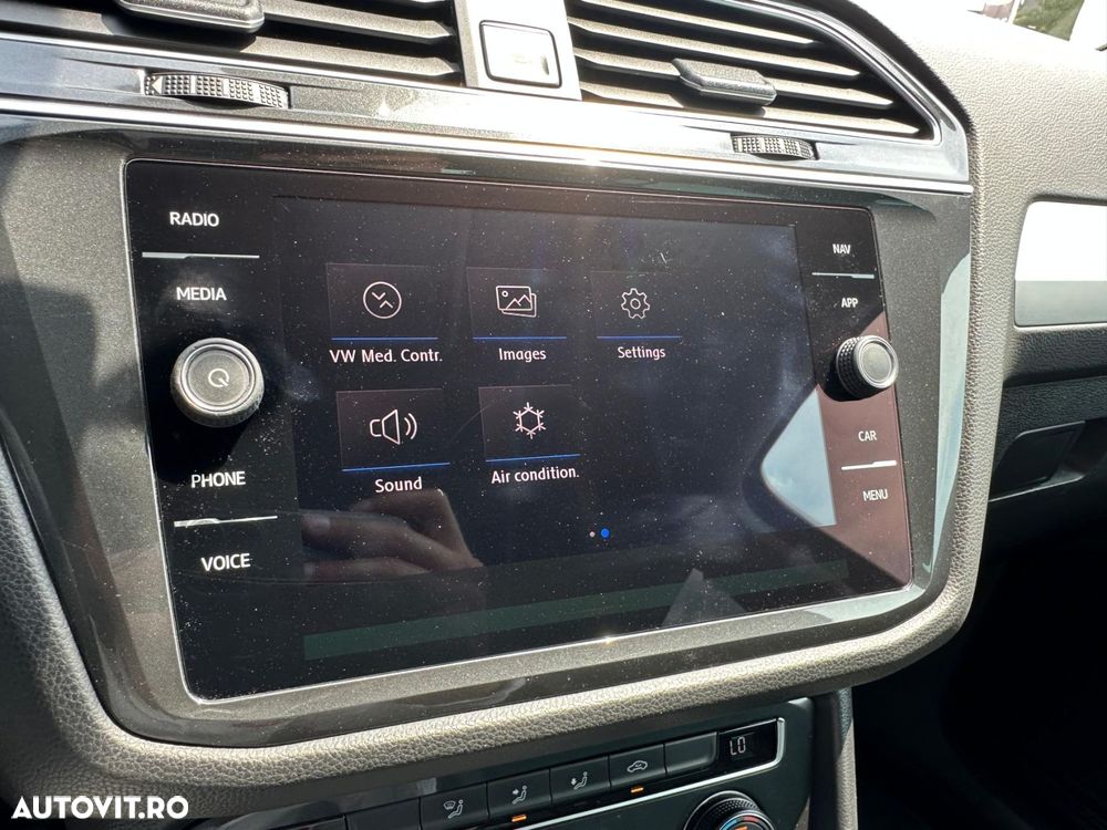 Volkswagen Tiguan - 14