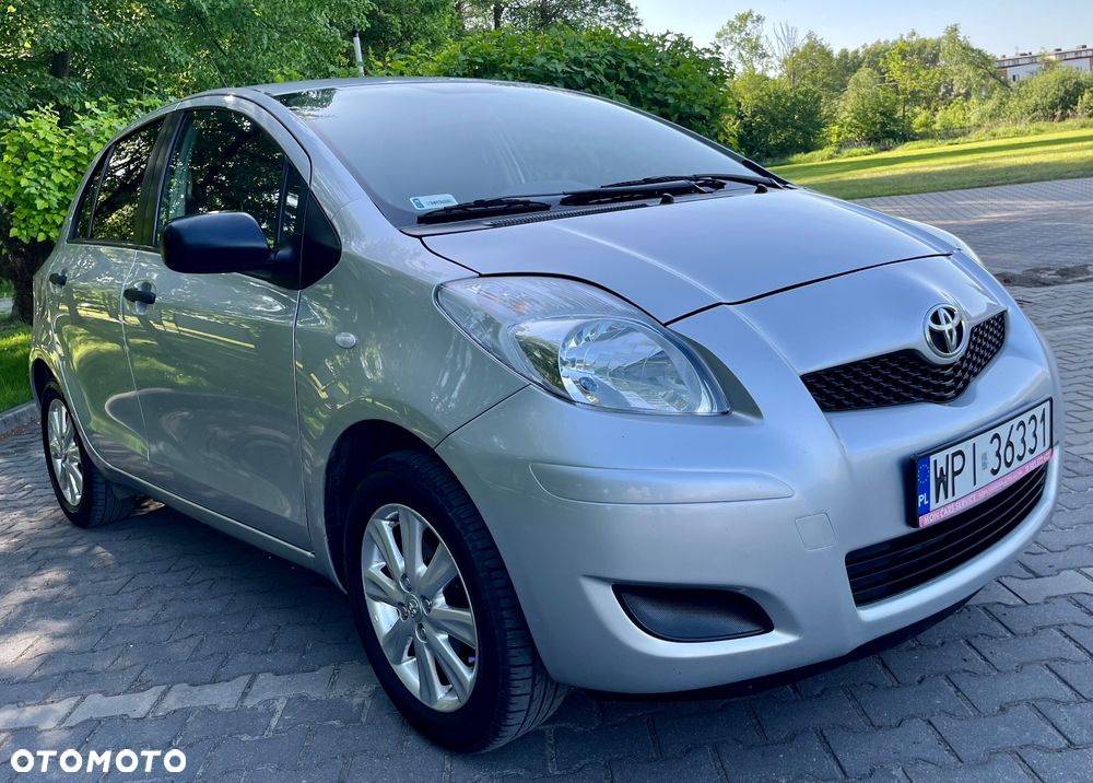 Toyota Yaris 1.0 Luna A/C - 16