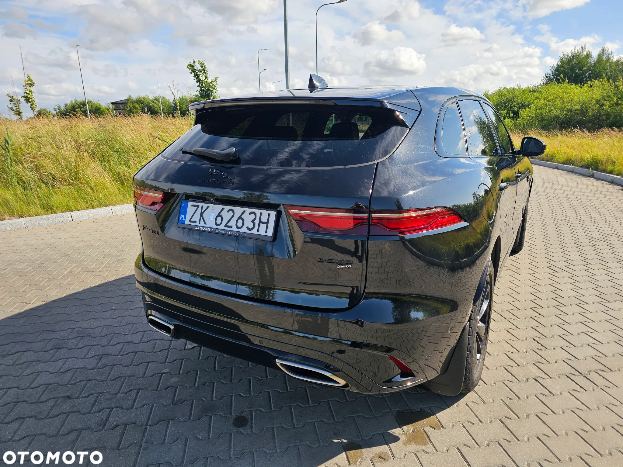 Jaguar F-Pace - 8