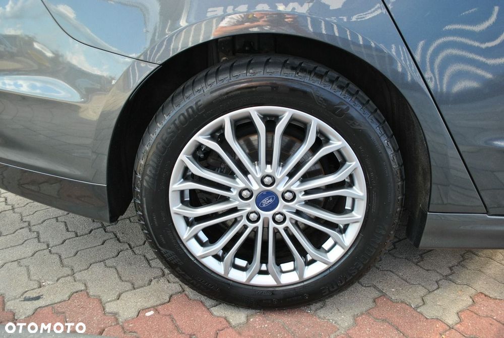 Ford Mondeo 2.0 EcoBlue Titanium - 28