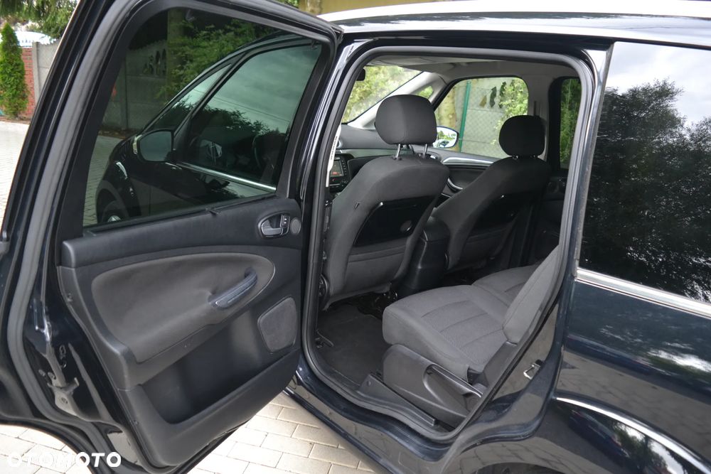 Ford Galaxy 2.0 TDCi Titanium - 16