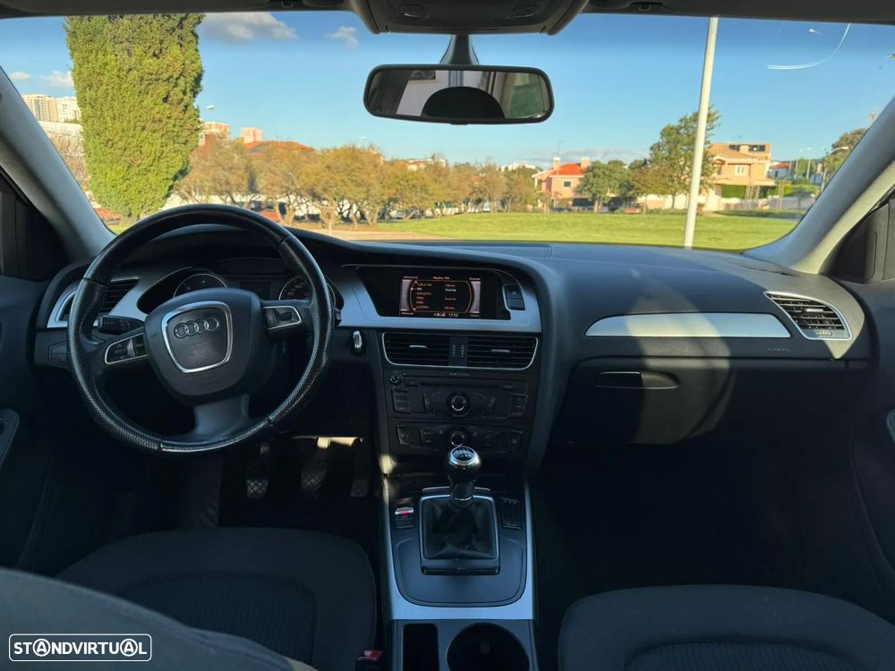 Audi A4 Avant 2.0 TDI Advance - 15