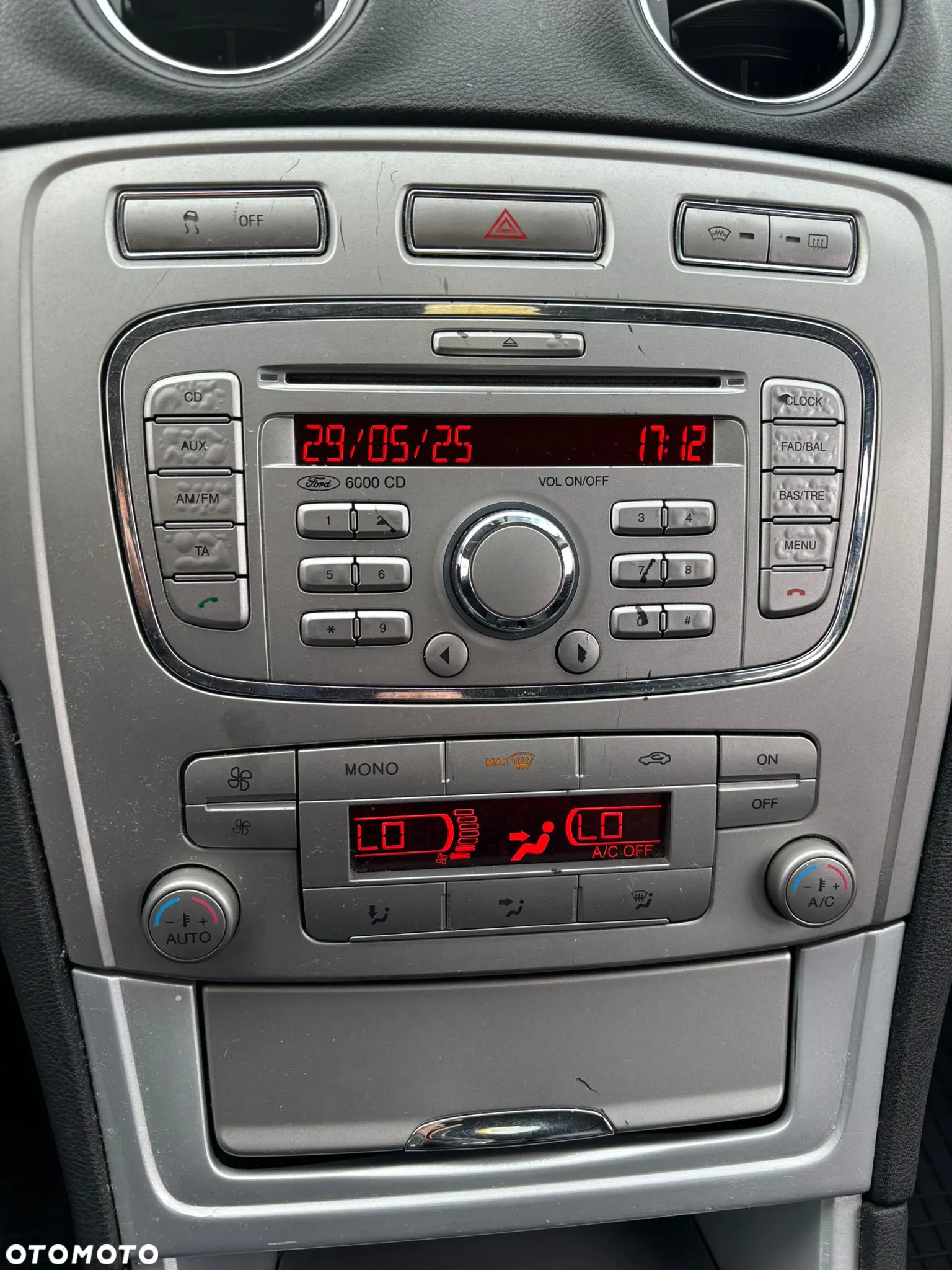 Ford Mondeo 1.6 Gold X - 11