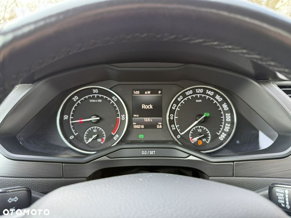Skoda Superb 2.0 TDI 4x4 Style DSG - 8