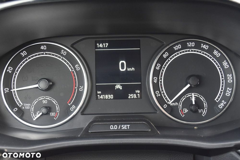 Skoda Fabia 1.0 Ambition - 10