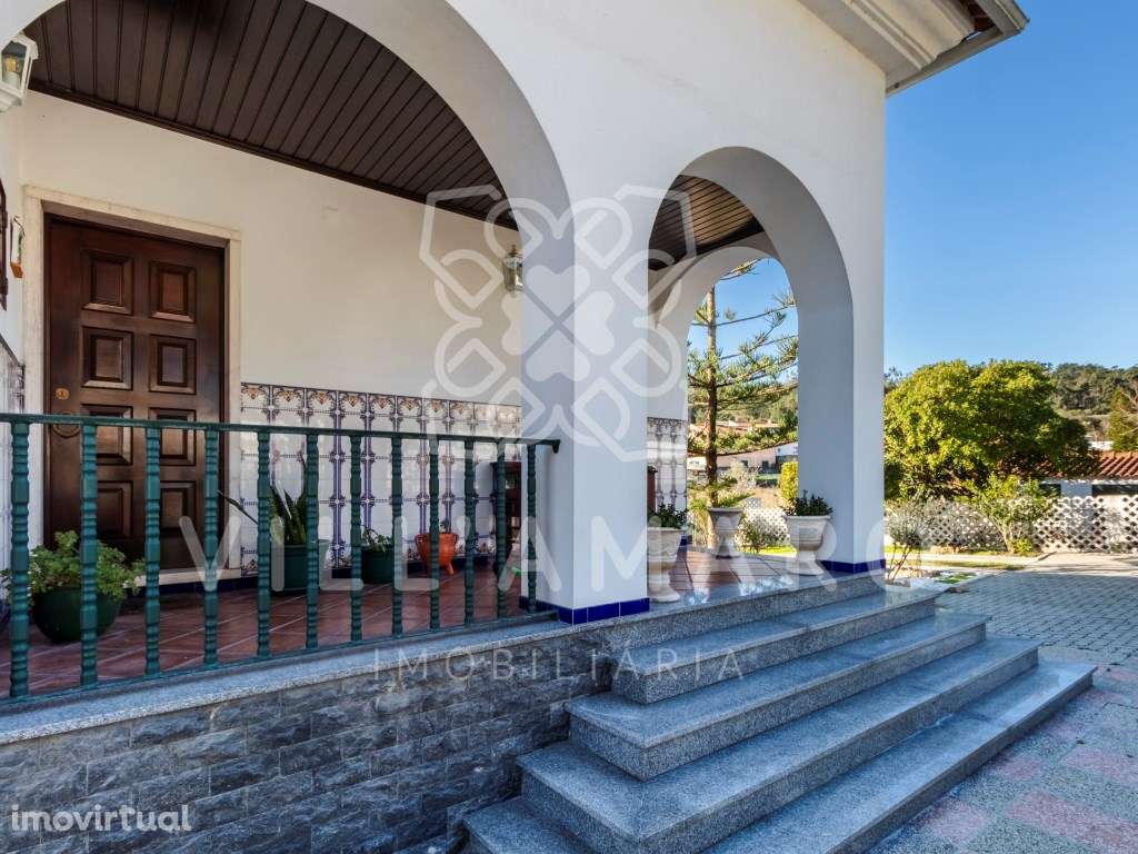 Moradia térrea T2 e T1, com garagem, jardim, furo e terreno - Grande imagem: 5/60