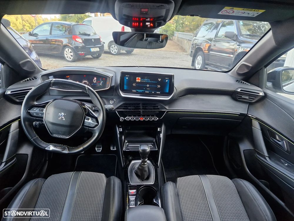 Peugeot 208 1.2 PureTech GT Line - 8