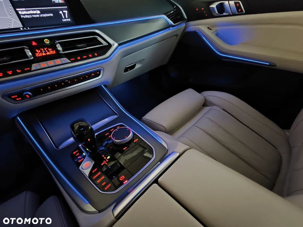 BMW X5 xDrive25d - 38