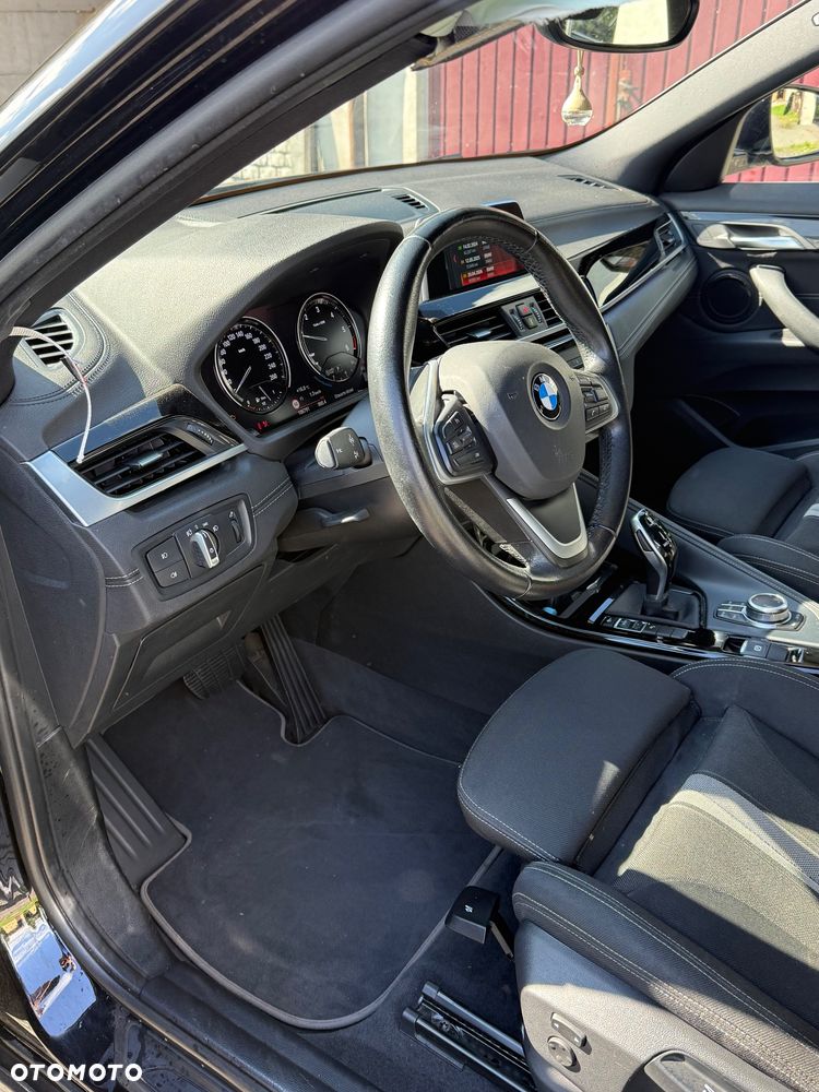 BMW X2 sDrive18d Business Edition sport - 8